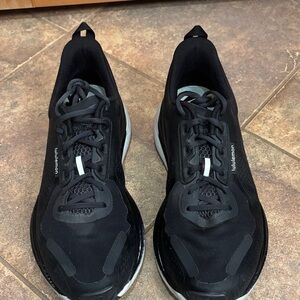 Lululemon women’s Black workout Shoes